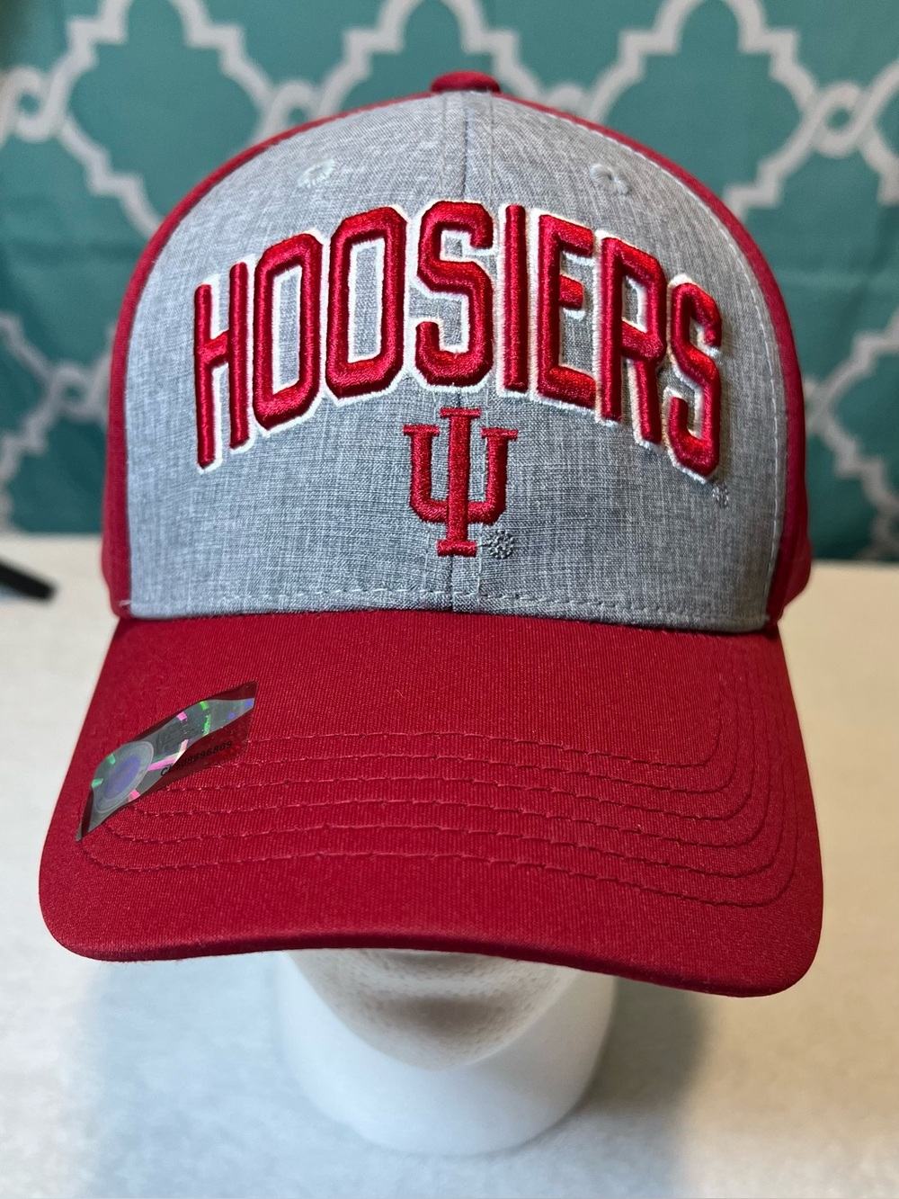 Indiana Hoosiers Red & Gray Embroidered Baseball Cap